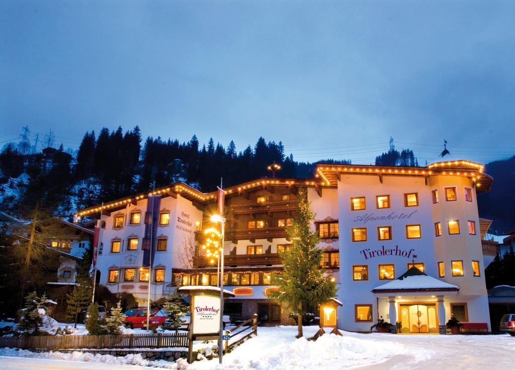 Alpenhotel Tirolerhof Герлос Стая снимка