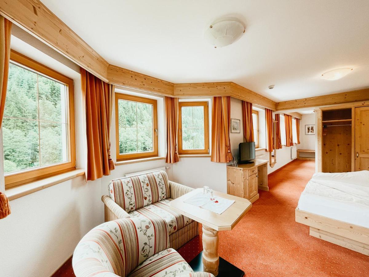 Alpenhotel Tirolerhof Герлос Екстериор снимка